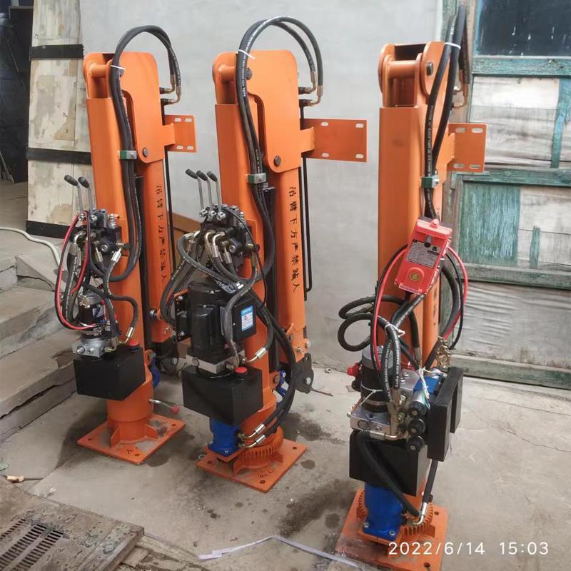 吕梁市重汽蓝牌随车吊 3.2吨 国六动力强 液压驱动 农用自卸起重机